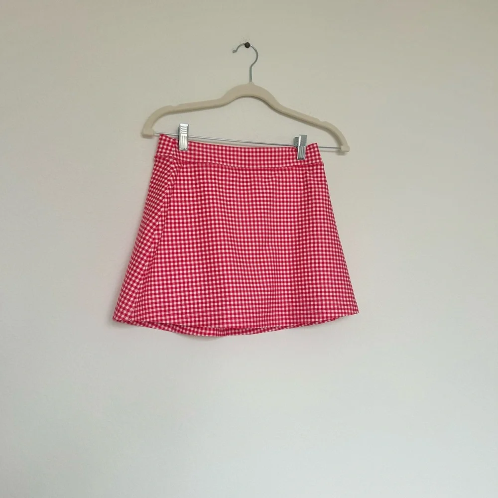 Abercrombie & Fitch YPB sculptLUX Racerback V-Neck Tank & Lined Clean Mini Skirt - Picture 7 of 10